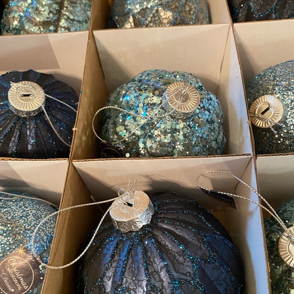 **NEW** Christmas Ornaments Shades of blue.12 ornaments/box. - Picture 6 of 14